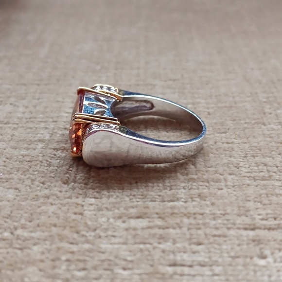 Gold And Silver Tone Multi-Faceted Orange Glass Ring - Picture 7 of 14